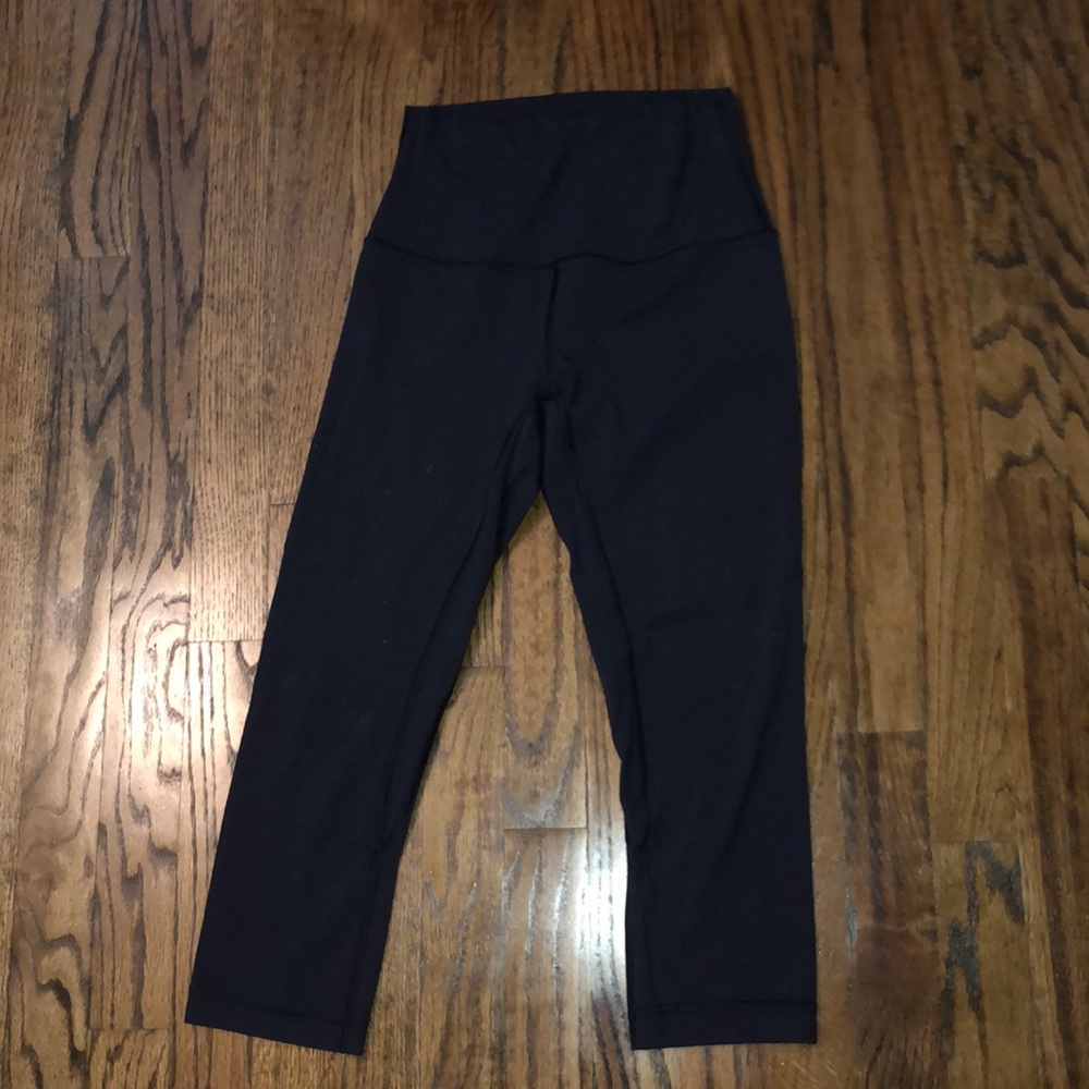 🚨SOLD🚨 Lululemon Cropped Align Leggings